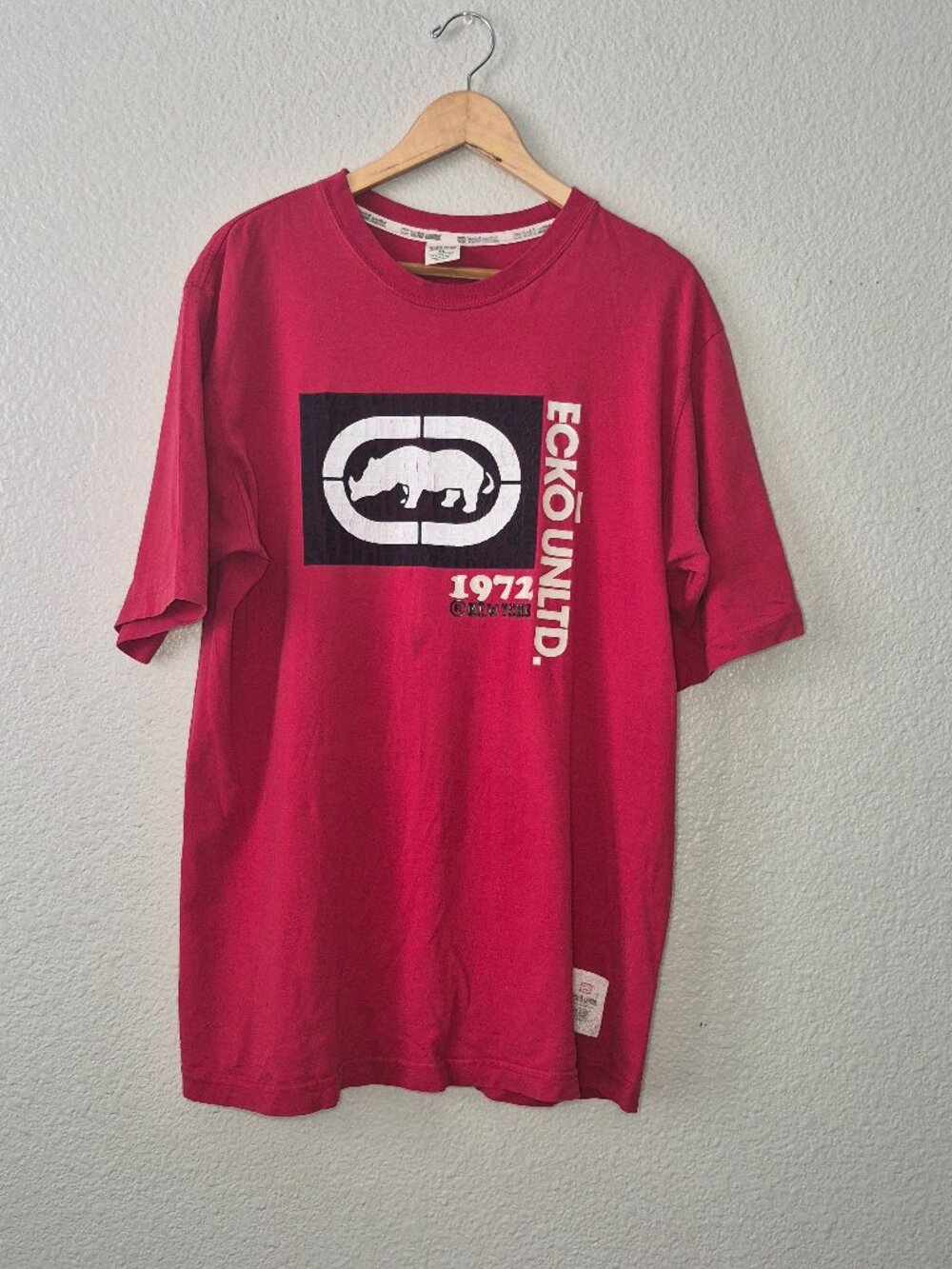 Vintage Ecko Unltd Rhino Graphic T Shirt Mens XL Red Y2K Streetwear 1972 Knit